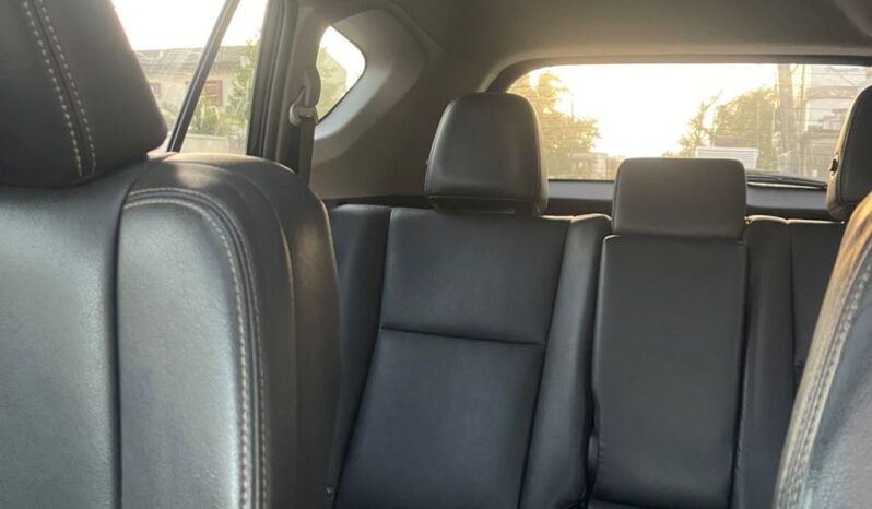 
								2015 Toyota RAV4 full									
