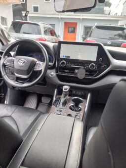 
										2024 Toyota Highlander full									