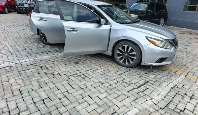 
								2018 Nissan Altima full									