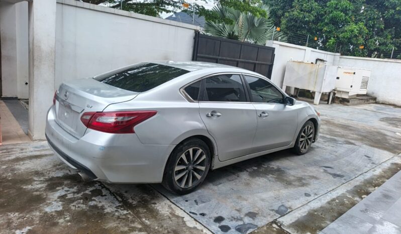 
								2018 Nissan Altima full									