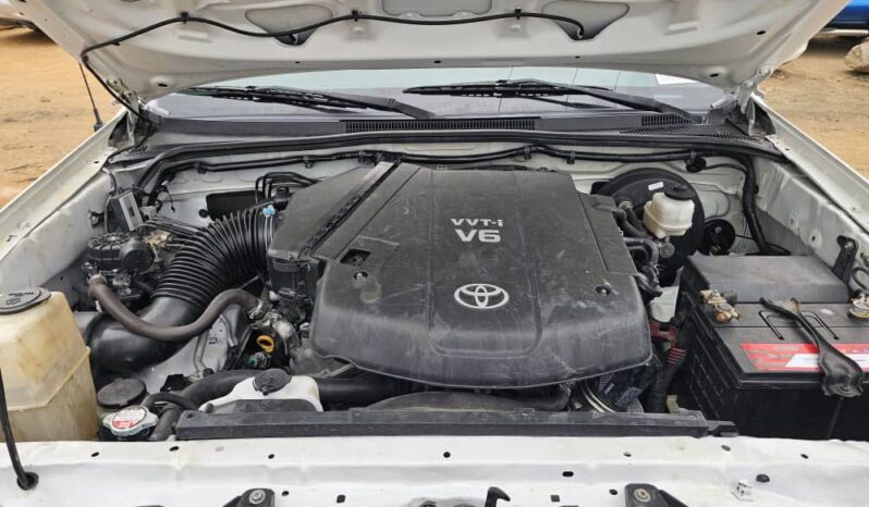 
								2015 Toyota Tacoma full									