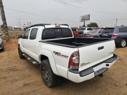 
										2015 Toyota Tacoma full									