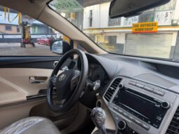 
										2019 Toyota Venza full									
