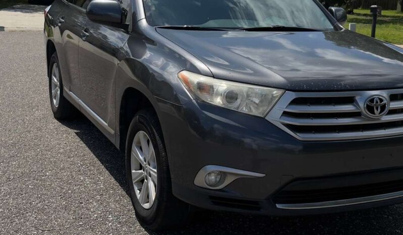
								2012 Toyota Highlander full									