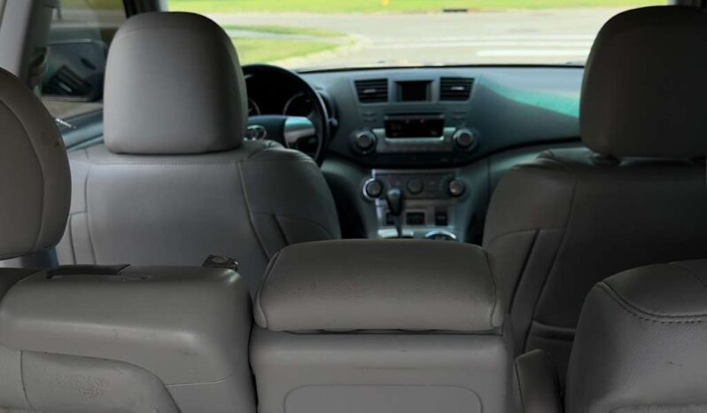 
								2012 Toyota Highlander full									