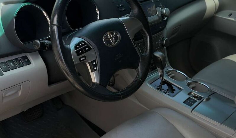 
								2012 Toyota Highlander full									