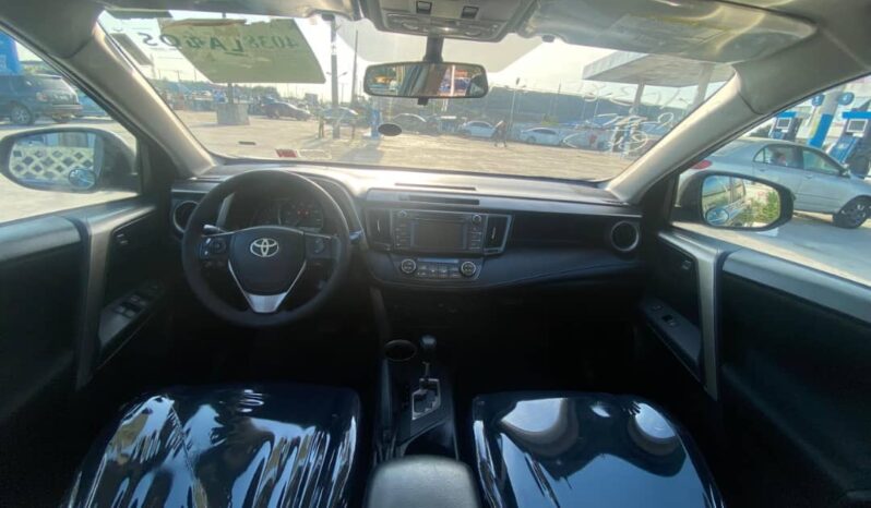 
								2015 Toyota RAV4 full									