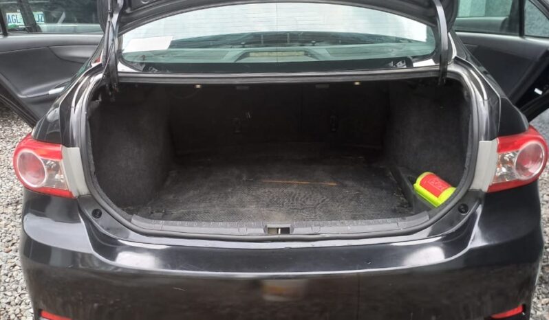 
								2012 Toyota Corolla full									