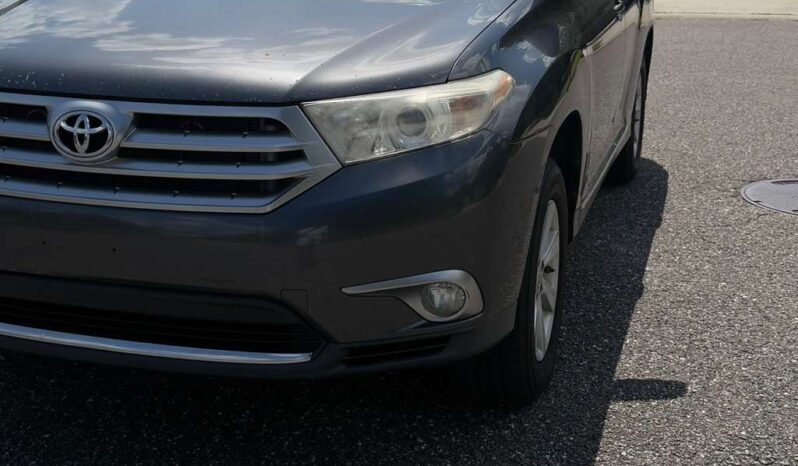 
								2012 Toyota Highlander full									
