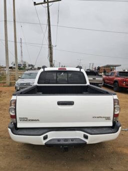 
										2015 Toyota Tacoma full									