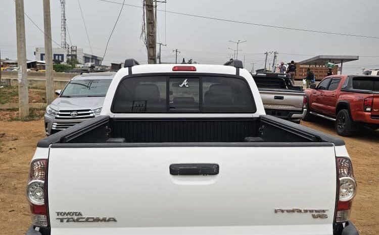 
								2015 Toyota Tacoma full									