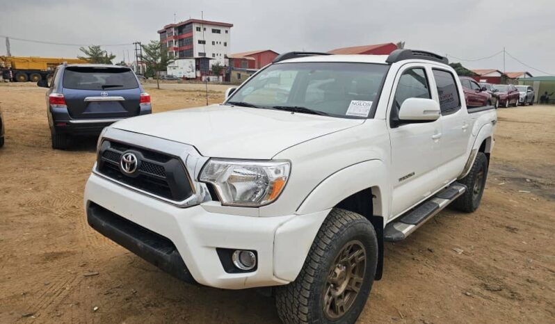 
								2015 Toyota Tacoma full									