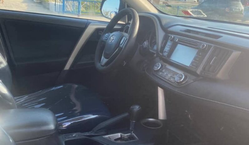 
								2015 Toyota RAV4 full									