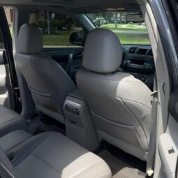 
										2012 Toyota Highlander full									