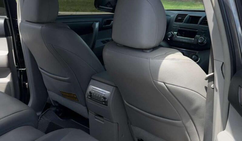 
								2012 Toyota Highlander full									