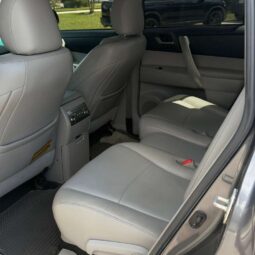 
										2012 Toyota Highlander full									