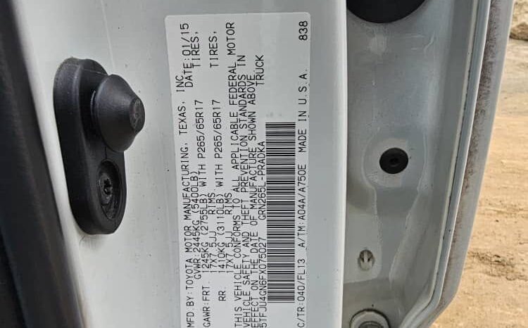 
								2015 Toyota Tacoma full									