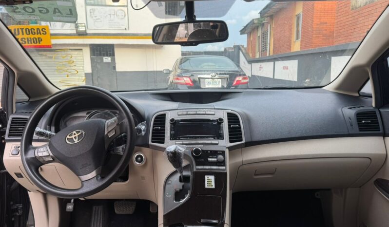 
								2019 Toyota Venza full									