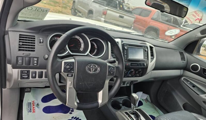 
								2015 Toyota Tacoma full									