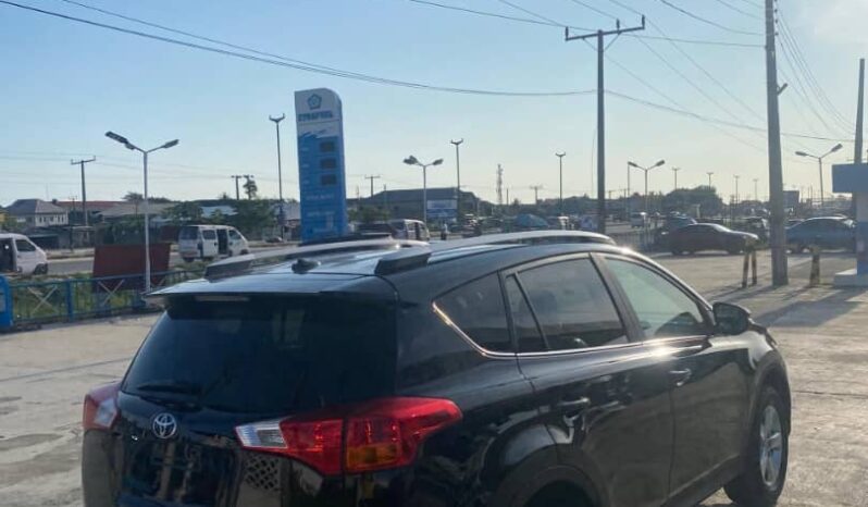 
								2015 Toyota RAV4 full									