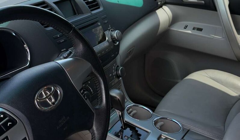 
								2012 Toyota Highlander full									