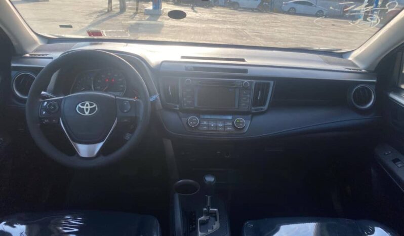 
								2015 Toyota RAV4 full									