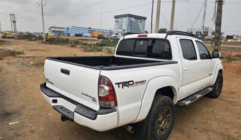 
								2015 Toyota Tacoma full									