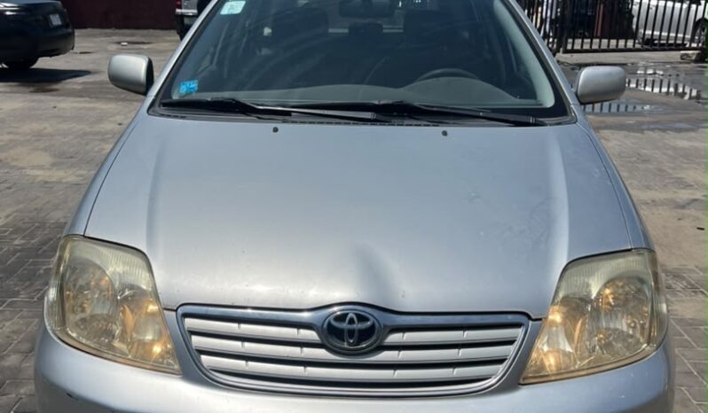 
								2005 Toyota Corolla full									