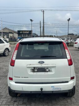 
										2007 Ford Focus full									