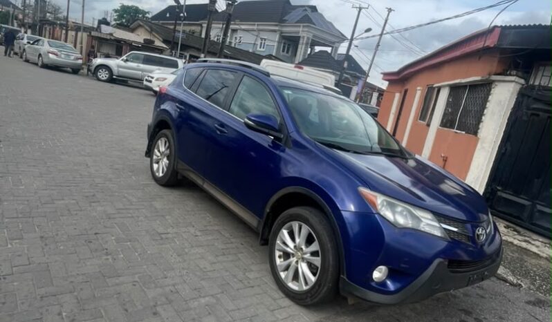 
								2014 Toyota RAV4 full									