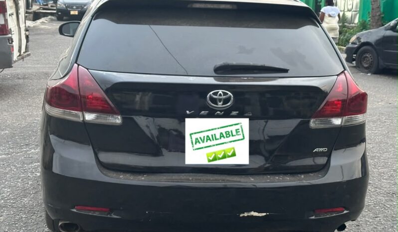 
								2010 Toyota Venza full									