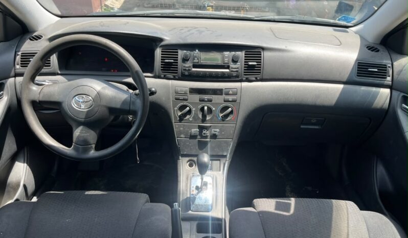 
								2005 Toyota Corolla full									