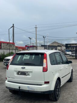 
										2007 Ford Focus full									