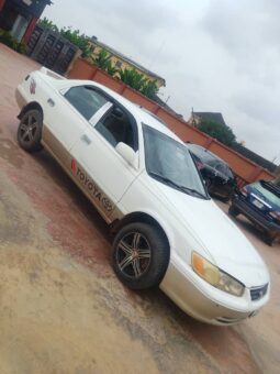 
										2002 Toyota Camry full									