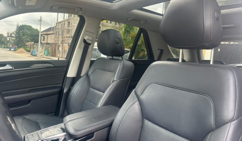 
								2016 Mercedes-Benz GLE 400 full									