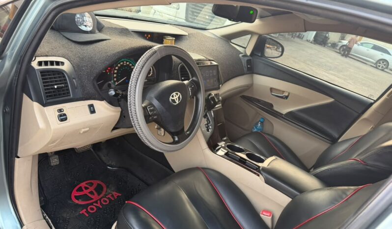 
								2010 Toyota Venza full									