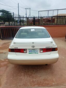 
										2002 Toyota Camry full									