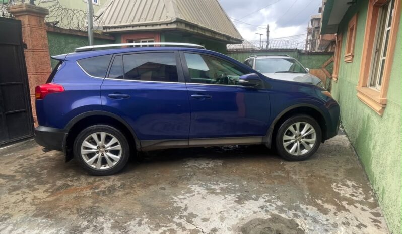 
								2014 Toyota RAV4 full									
