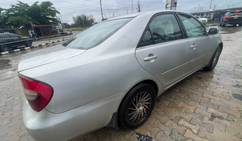 
								2003 Toyota Camry full									