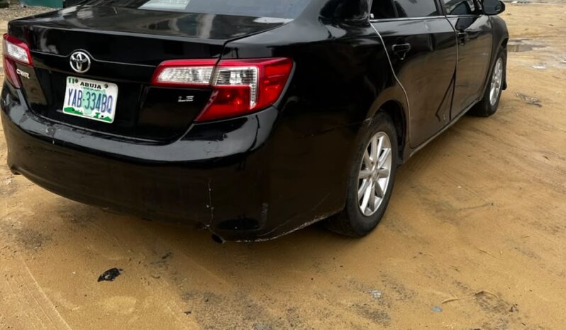 
								2013 Toyota Camry full									