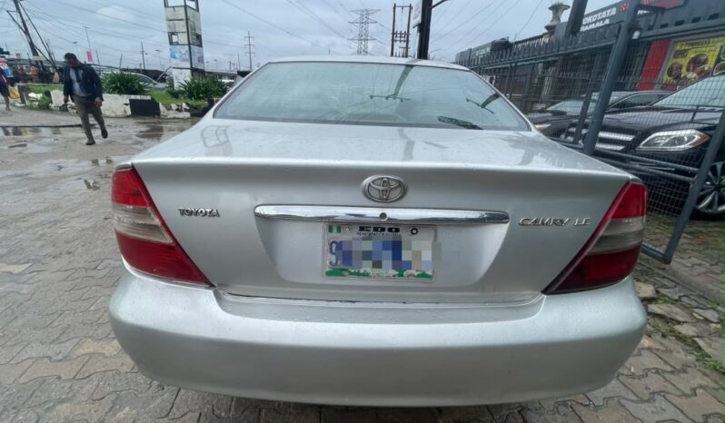 
								2003 Toyota Camry full									