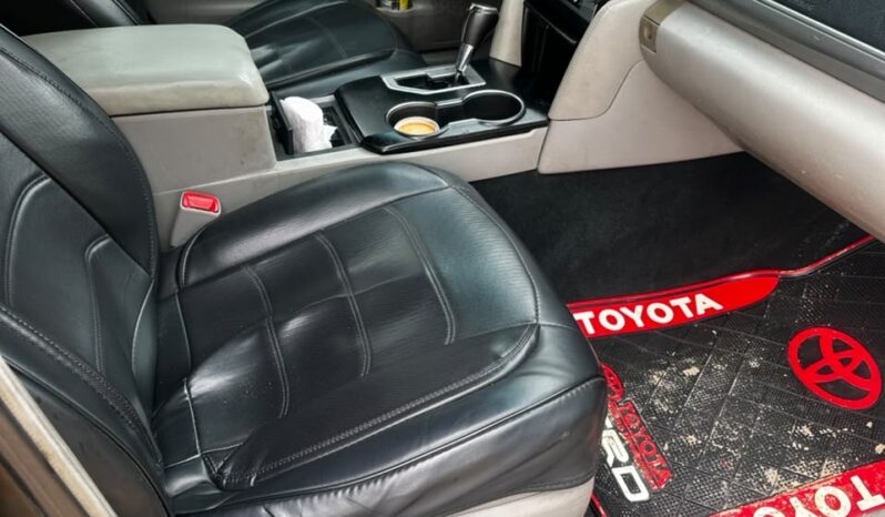 
								2013 Toyota Camry full									
