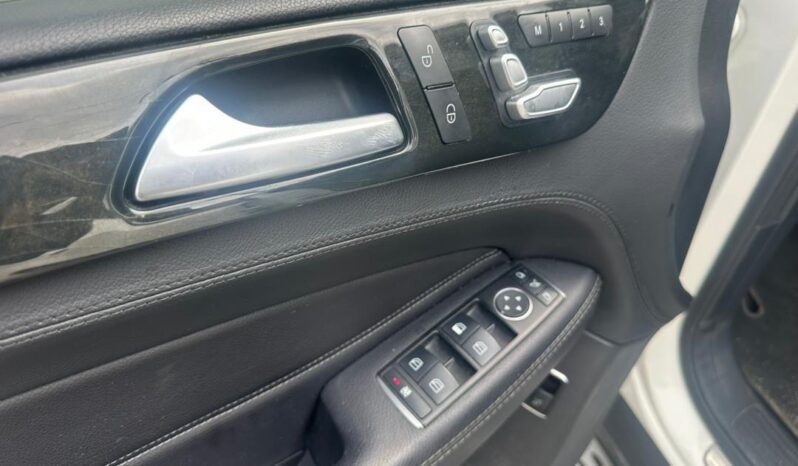 
								2016 Mercedes-Benz GLE 400 full									
