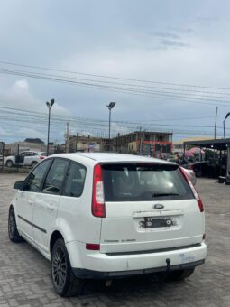 
										2007 Ford Focus full									