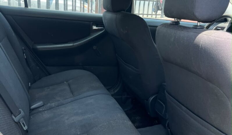 
								2005 Toyota Corolla full									