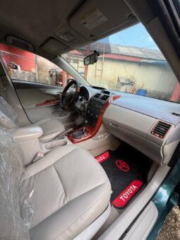 
										2009 Toyota Corolla full									