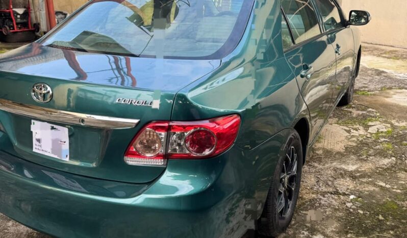 
								2009 Toyota Corolla full									