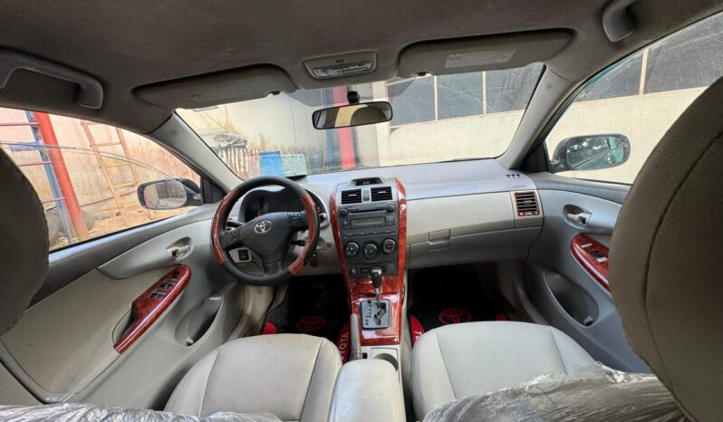 
								2009 Toyota Corolla full									