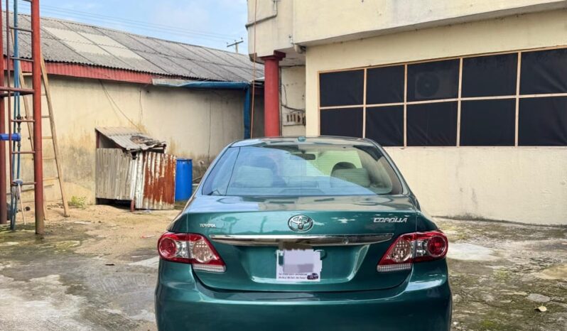
								2009 Toyota Corolla full									