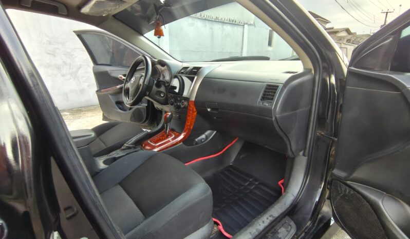 
								2009 Toyota Corolla full									